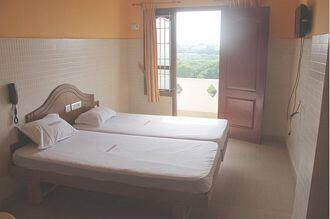 Santosh Lodging And Boarding, Nashik 2